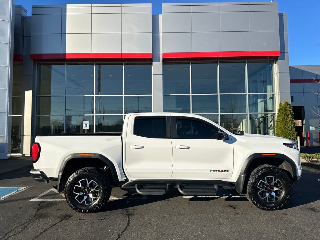 Used 2024 GMC Canyon AT4X image 2