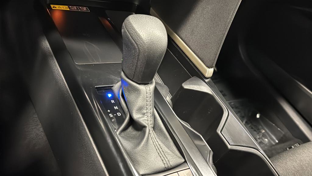 Used 2025 Toyota Camry LE image 18