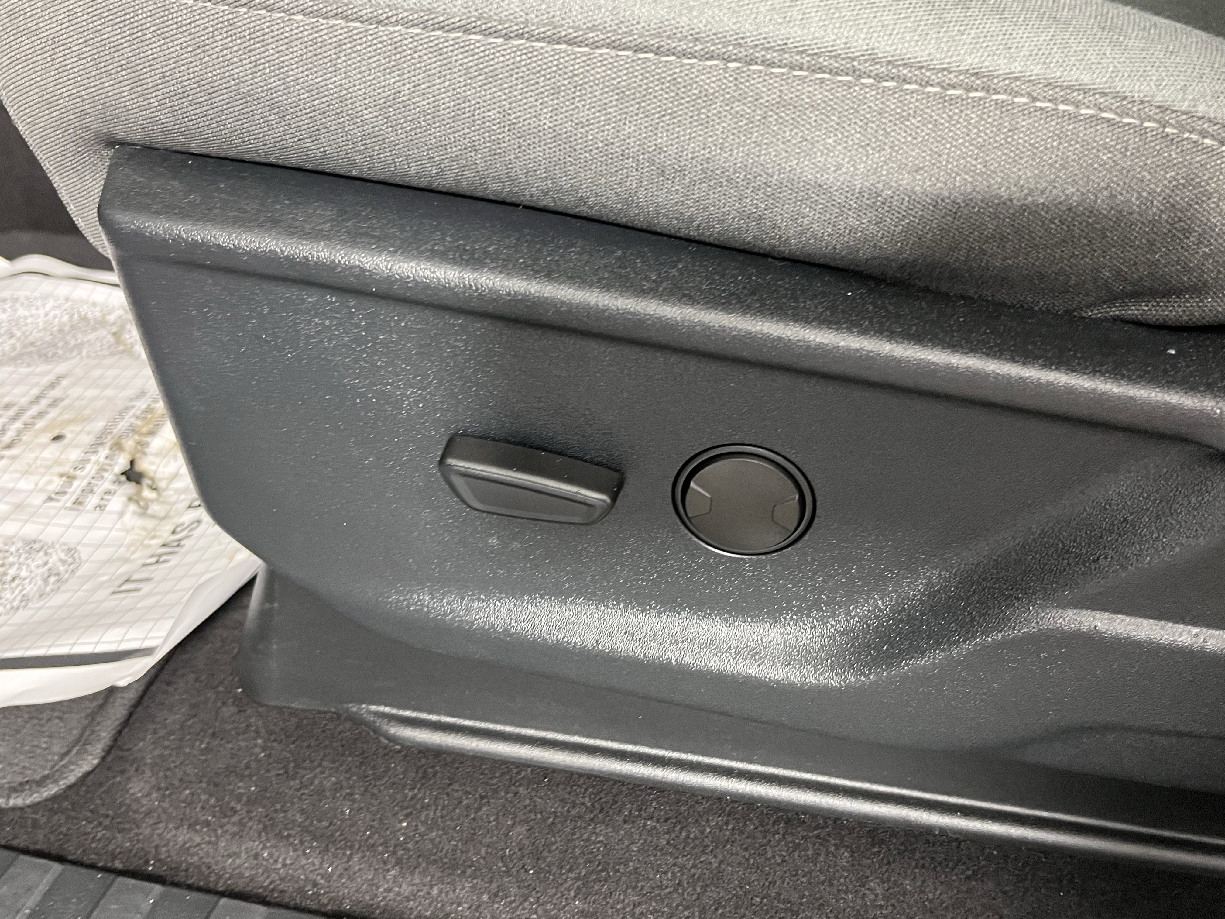 Used 2025 Ford F150 XLT w/ Equipment Group 301A Standard image 16