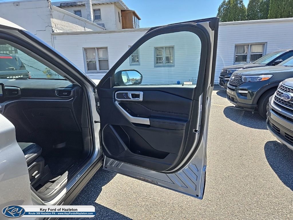 Certified 2023 Ford Explorer XLT w/ Equipment Group 202A image 26