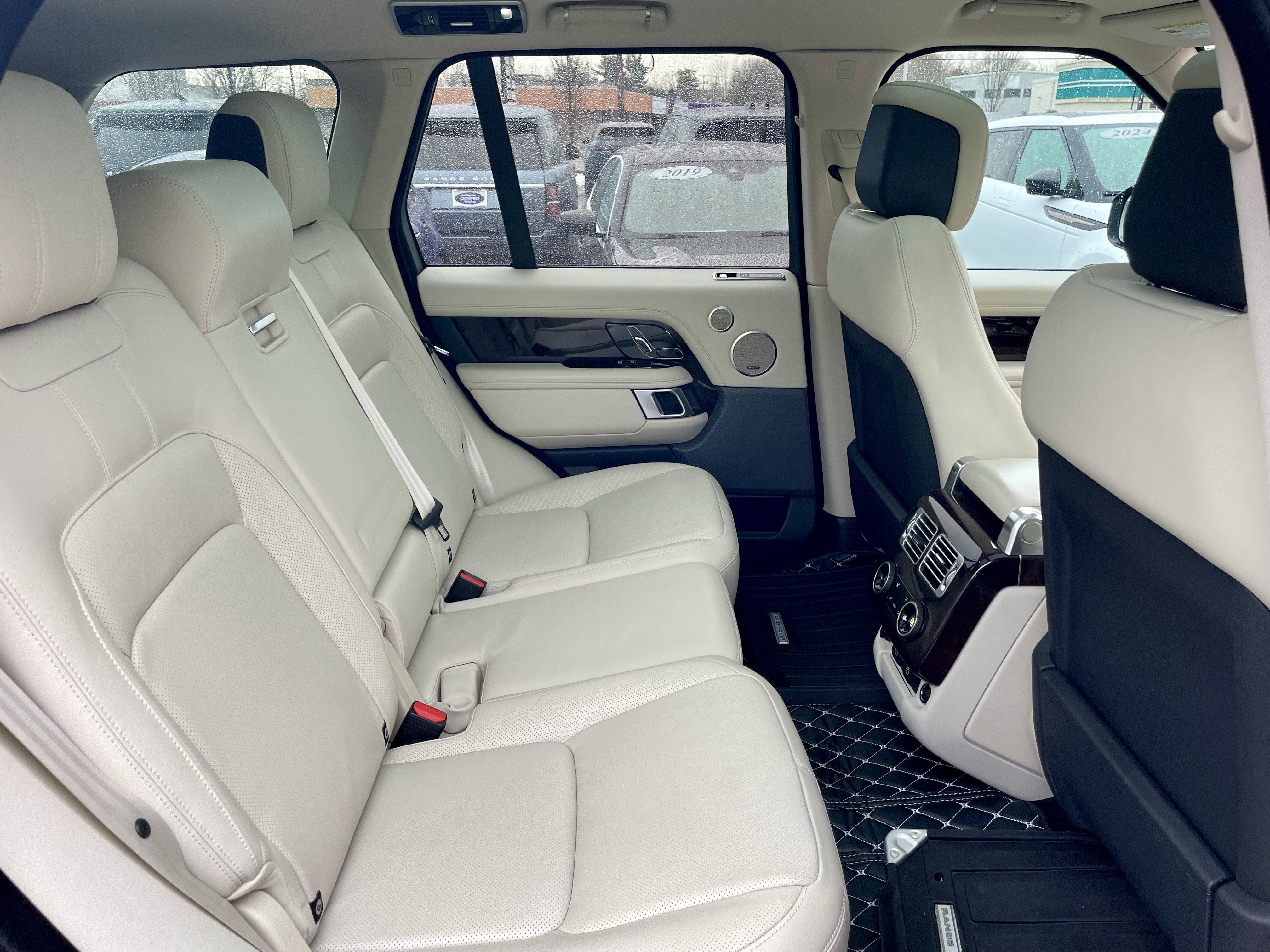 Used 2022 Land Rover Range Rover Westminster Edition image 31