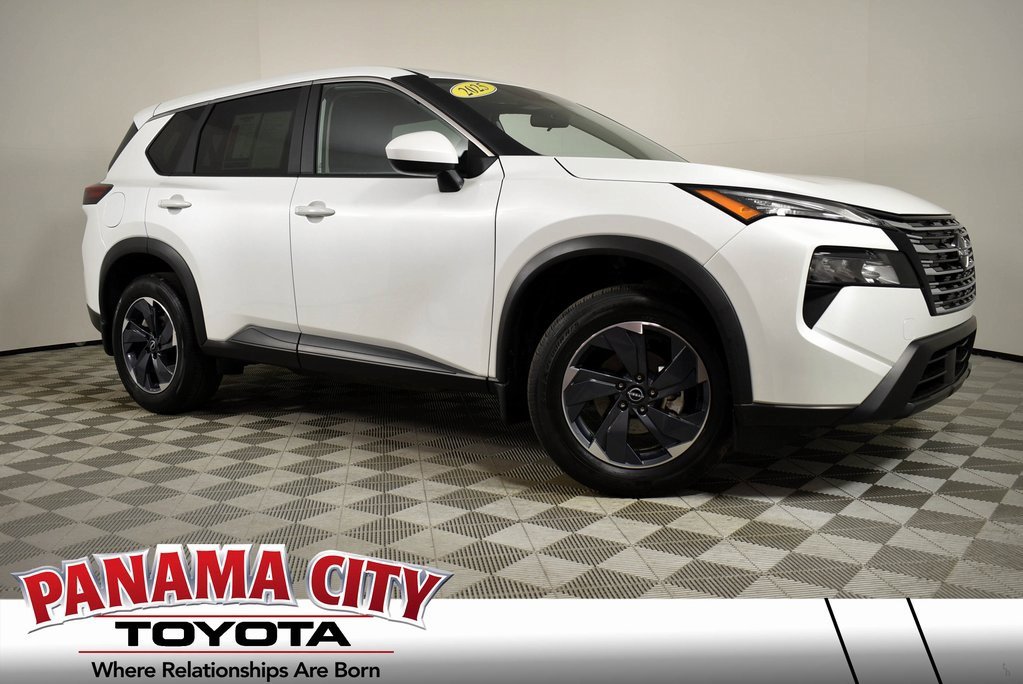 Used 2025 Nissan Rogue SV