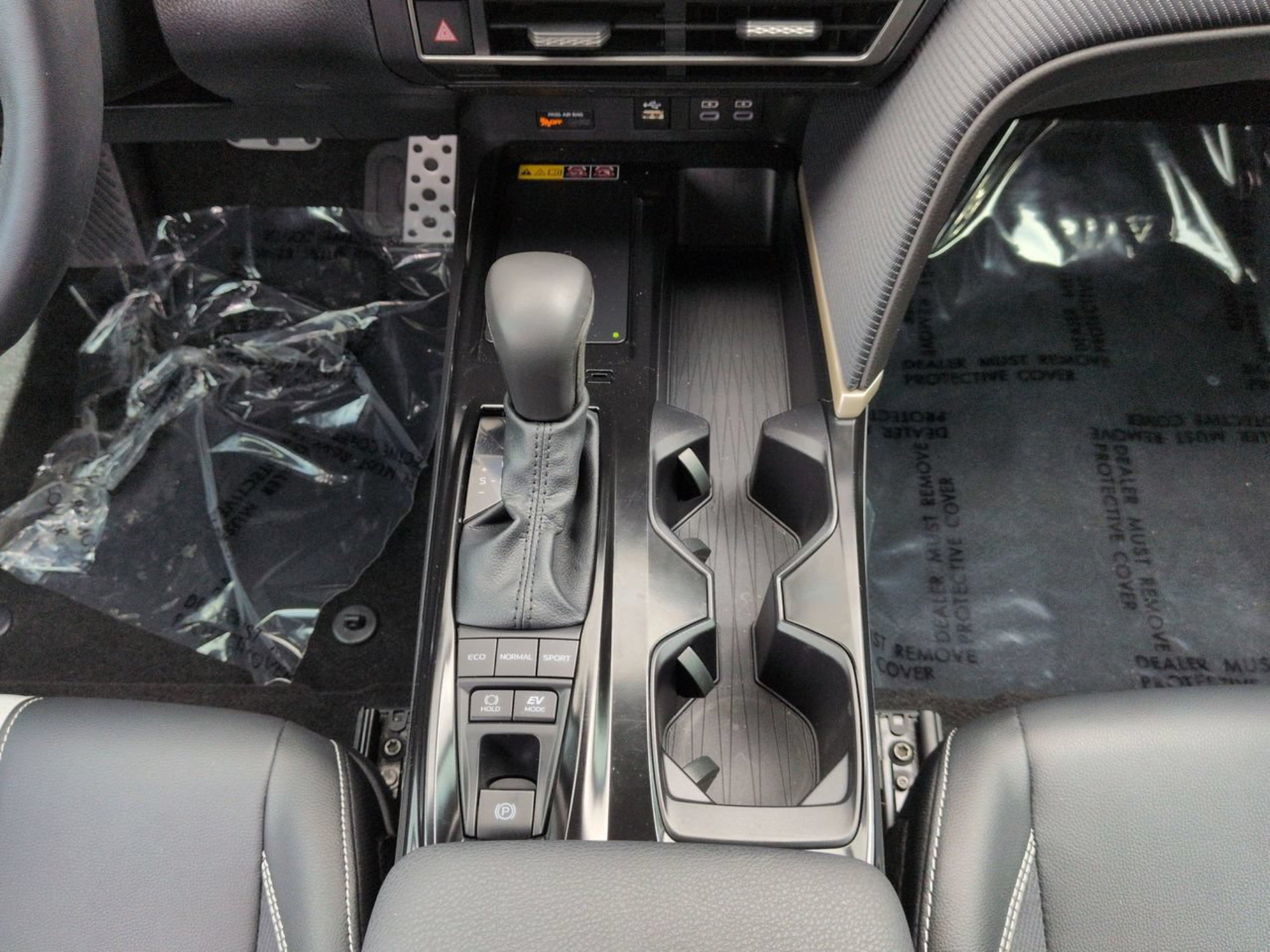 Used 2025 Toyota Camry SE FWD image 22