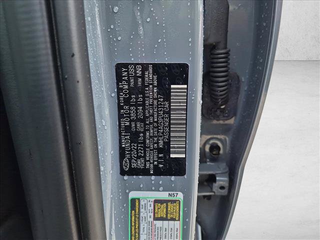 Used 2023 Hyundai Elantra Limited w/ Cargo Package FWD image 10