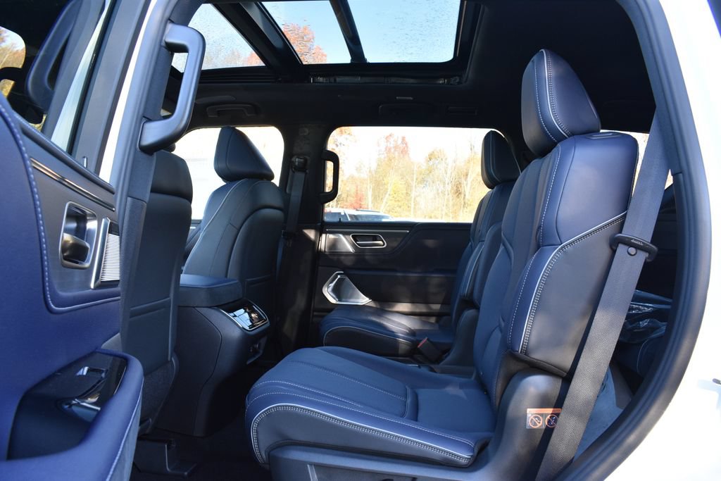 Certified 2026 INFINITI QX80 4WD w/ Sport Exterior Package image 27