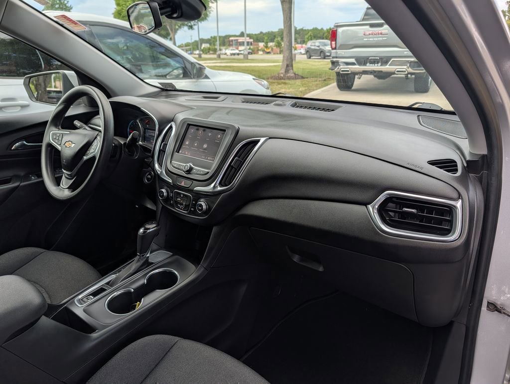 Used 2020 Chevrolet Equinox LT FWD image 17