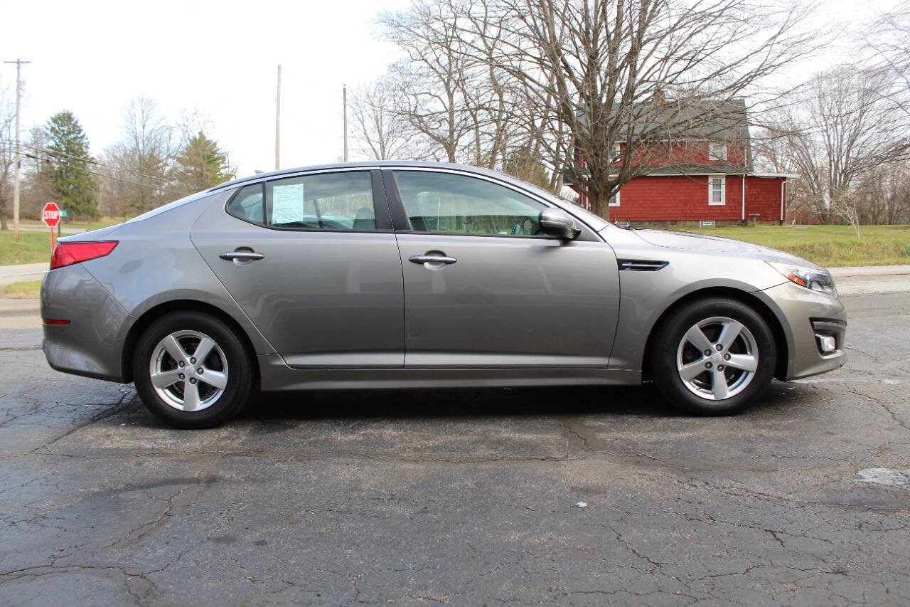 Used 2015 Kia Optima LX image 9
