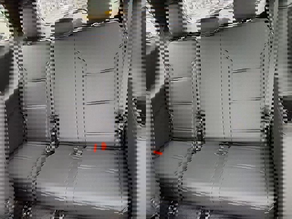 New 2026 Chevrolet Traverse LT image 11