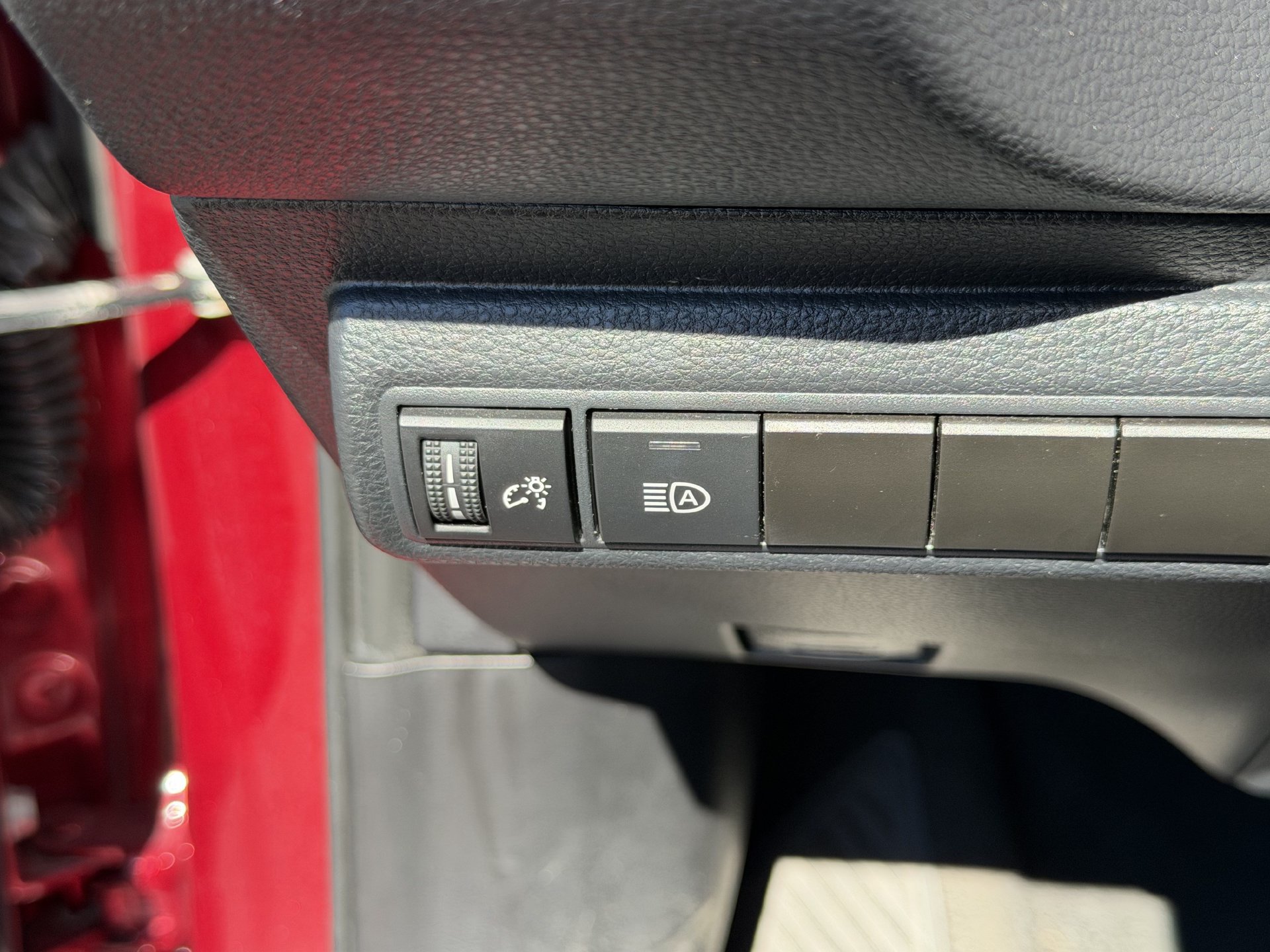 Used 2024 Toyota Corolla SE FWD image 12