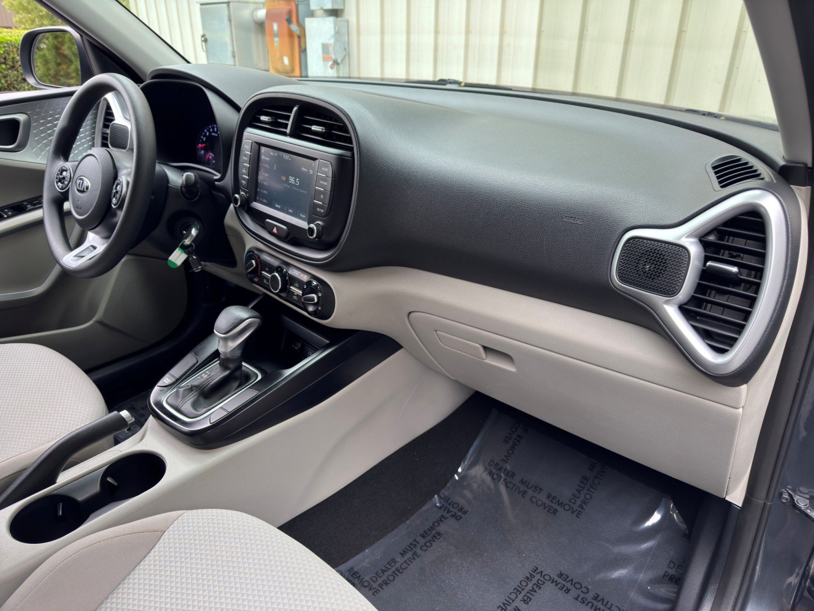 Used 2020 Kia Soul LX FWD image 13
