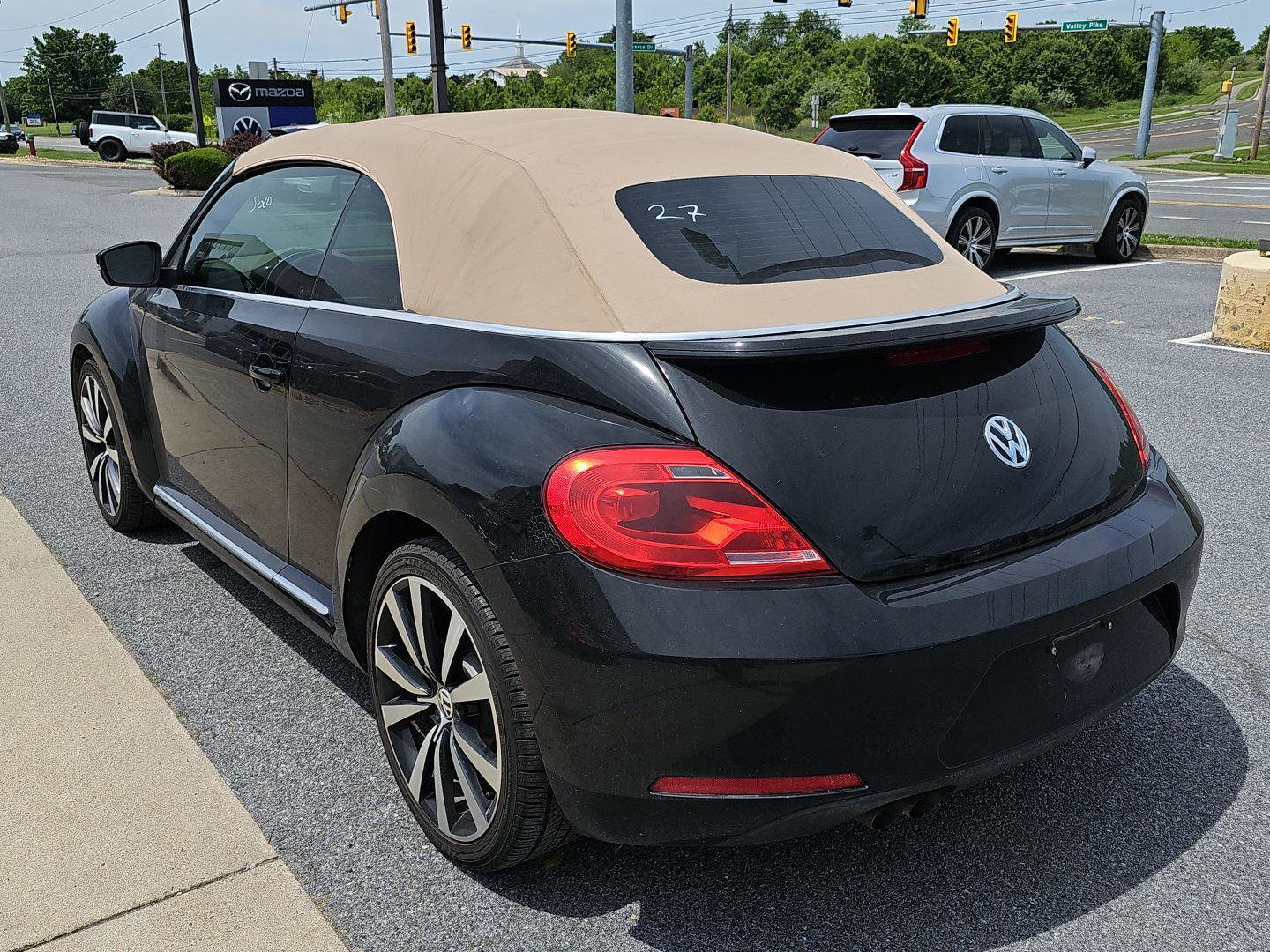Used 2013 Volkswagen Beetle 2.5 FWD image 4