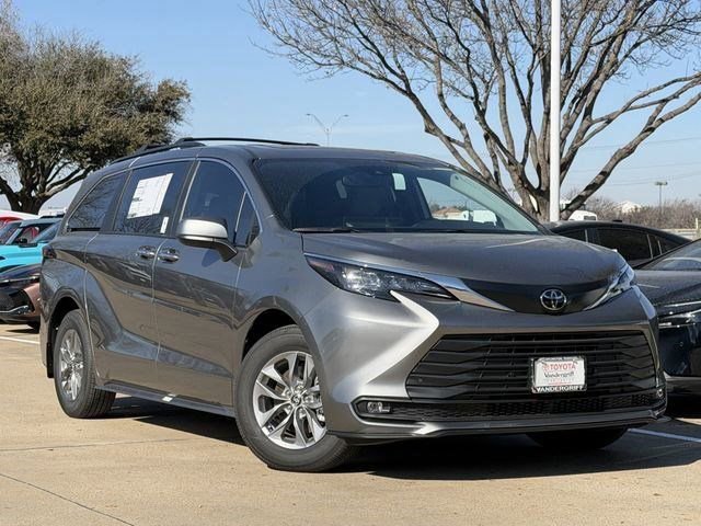 New 2026 Toyota Sienna XLE FWD image 2