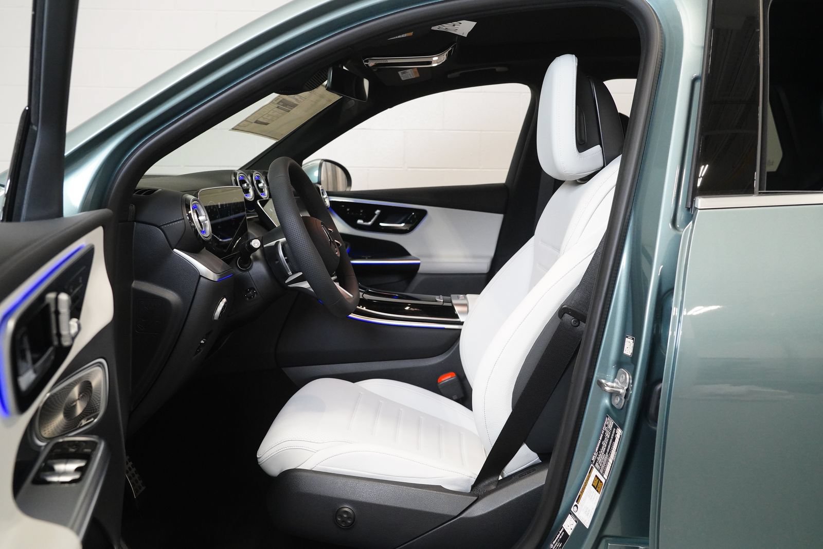 New 2026 Mercedes-Benz GLC 300 4MATIC image 14