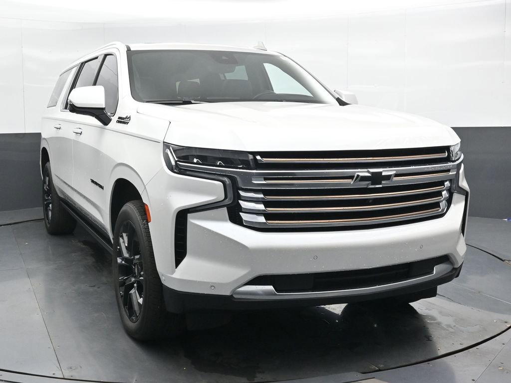 Used 2024 Chevrolet Suburban High Country w/ Advanced Technology Package image 5