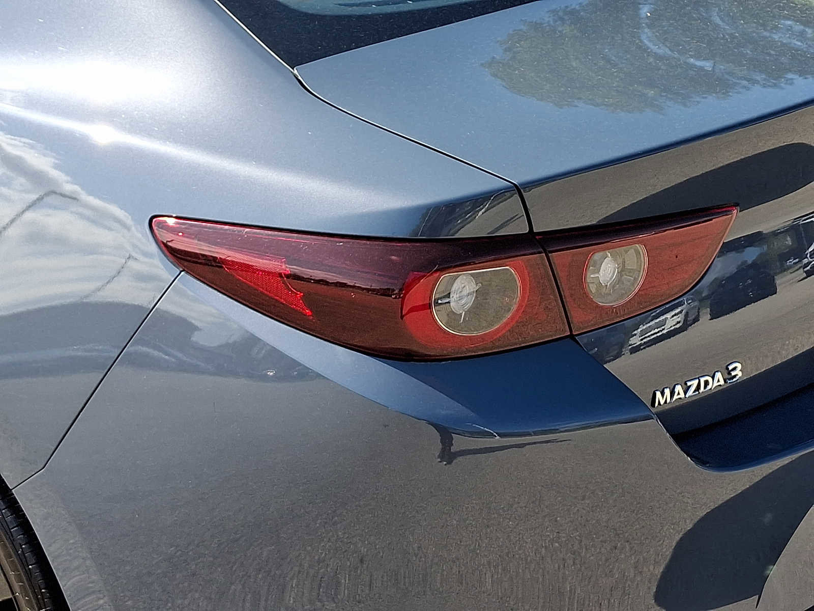 Used 2023 MAZDA MAZDA3 s FWD image 12