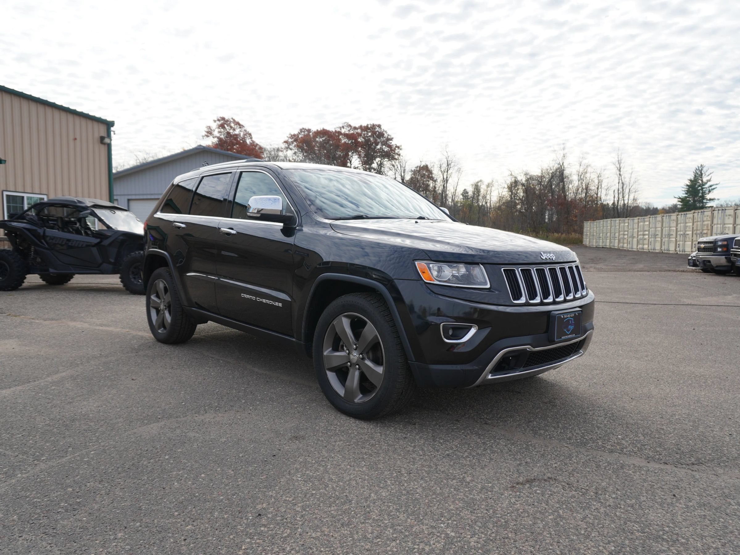 Used 2016 Jeep Grand Cherokee Limited AWD/4WD image 3