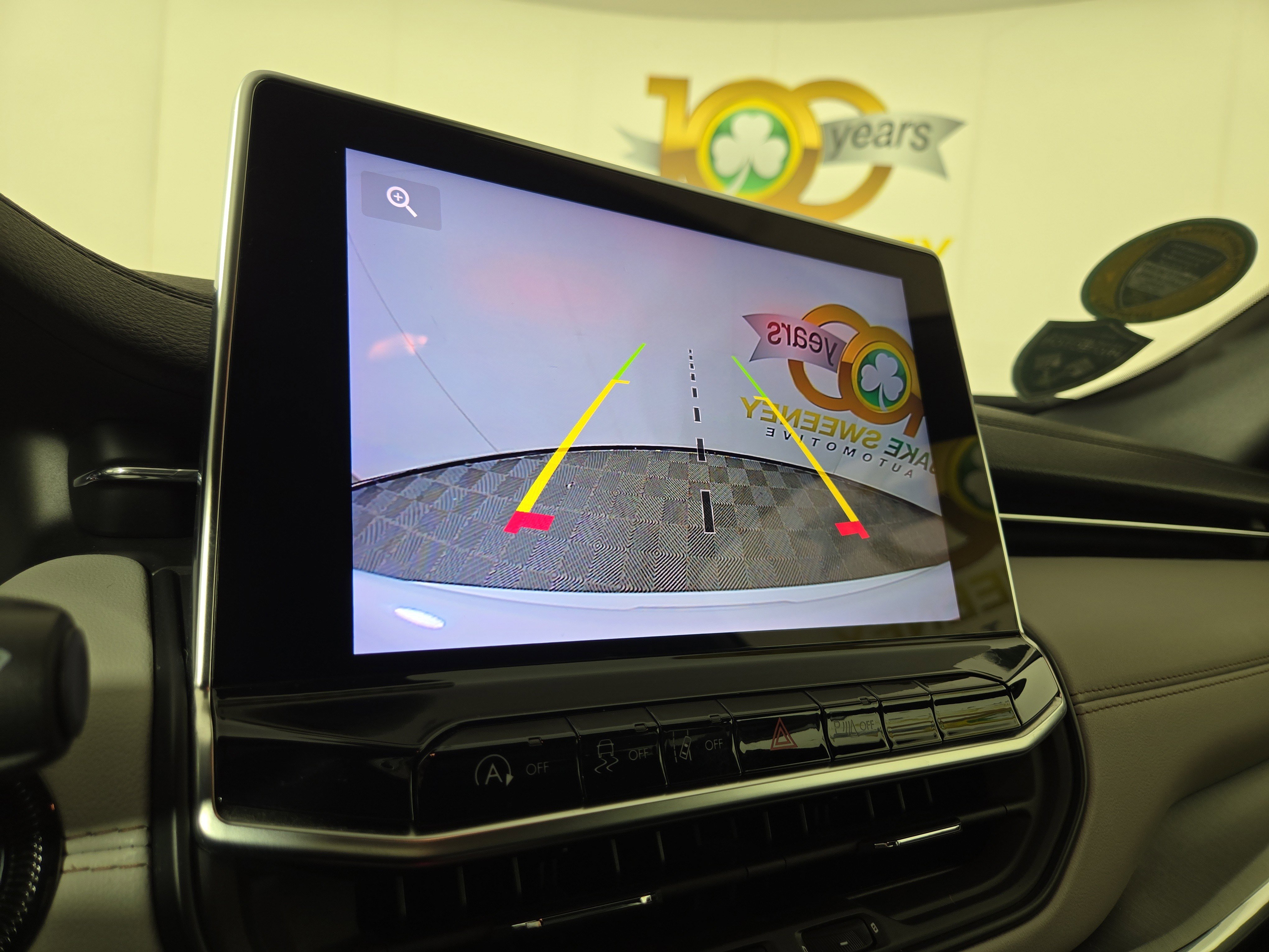 Used 2023 Jeep Compass Limited image 20