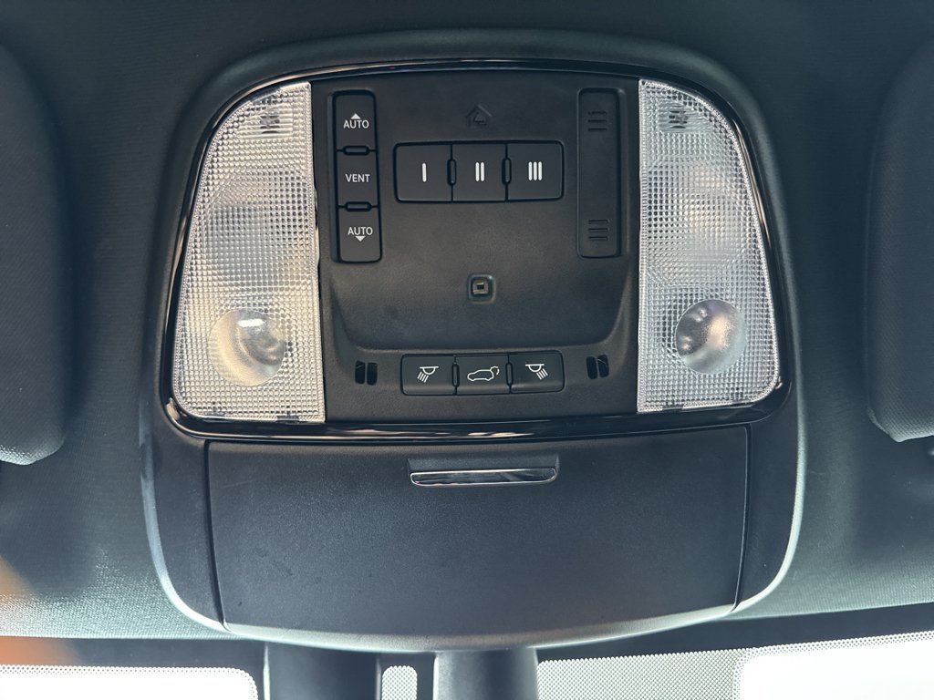 Used 2023 Dodge Durango R/T AWD/4WD image 35