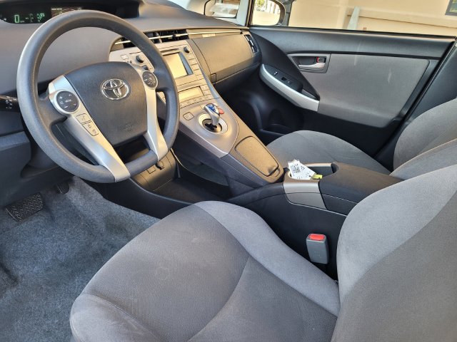Used 2014 Toyota Prius Three w/ Solar Roof Package FWD image 12