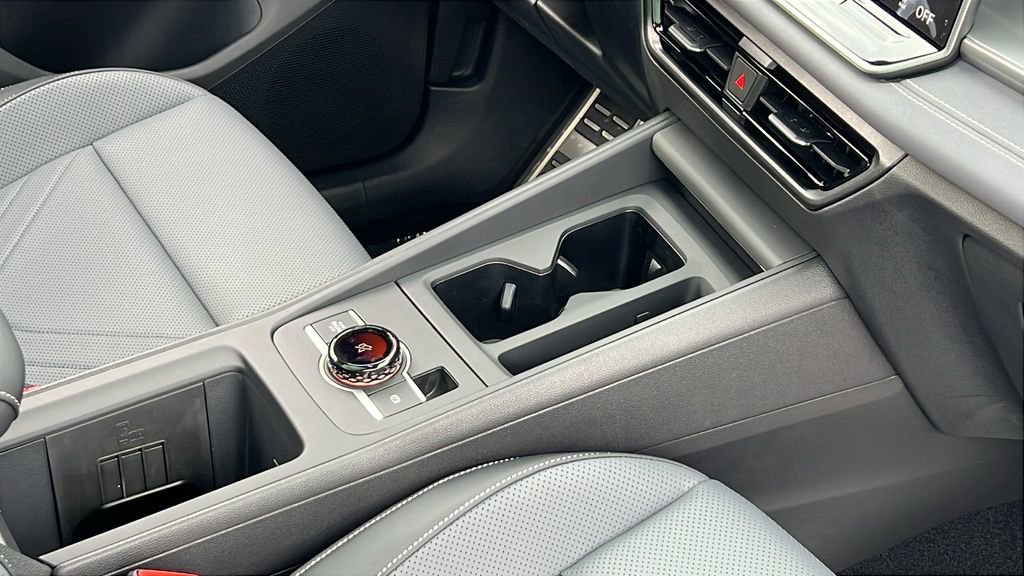 New 2026 Volkswagen Tiguan SE R-Line AWD/4WD image 12
