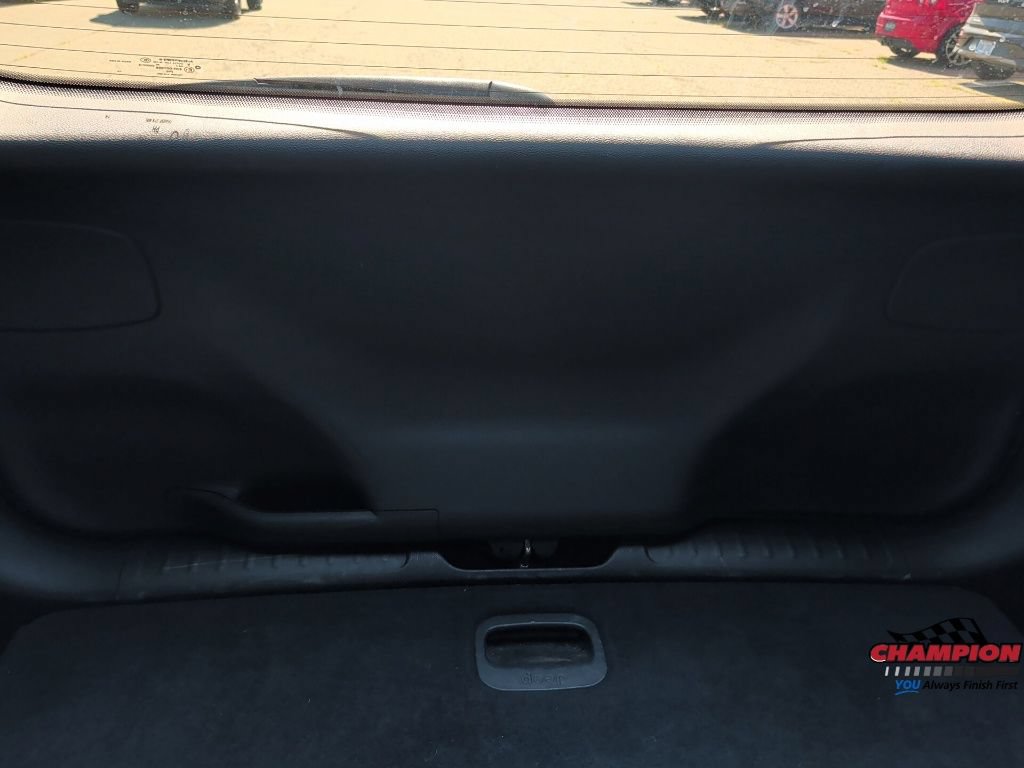 Used 2023 Jeep Cherokee Altitude Lux AWD/4WD image 25