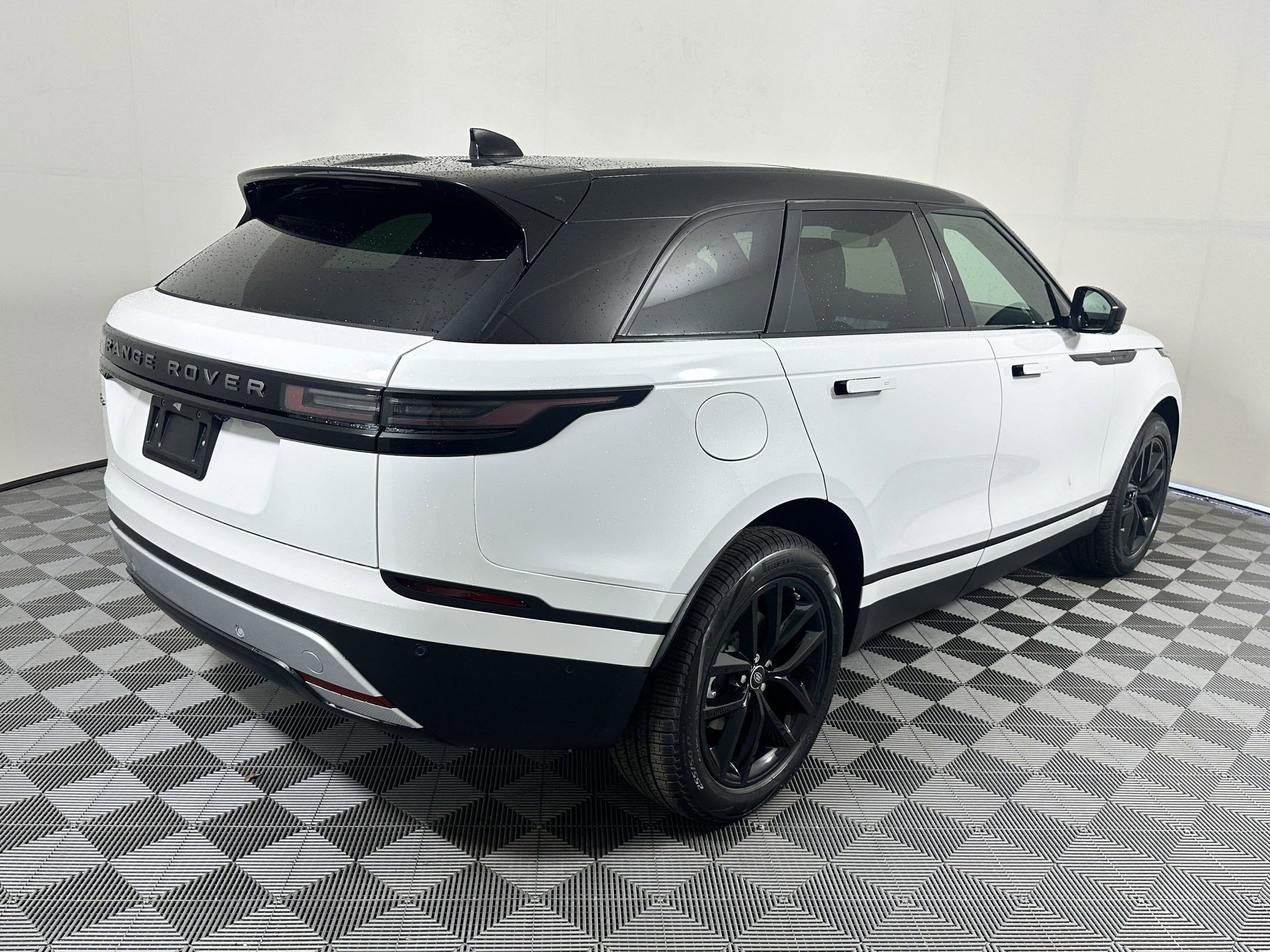 New 2026 Land Rover Range Rover Velar S image 8
