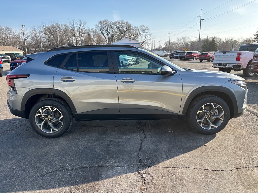 New 2026 Chevrolet Trax LT w/ Driver Confidence Package image 3
