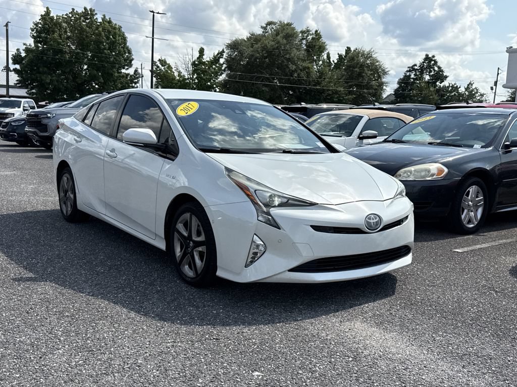 Used 2017 Toyota Prius Three Touring FWD image 9