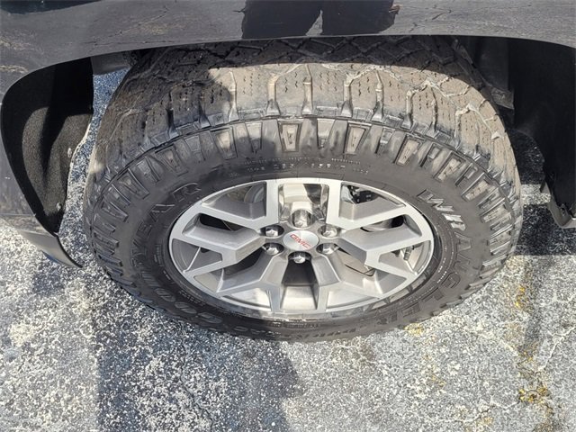 Used 2021 GMC Canyon AT4 image 3