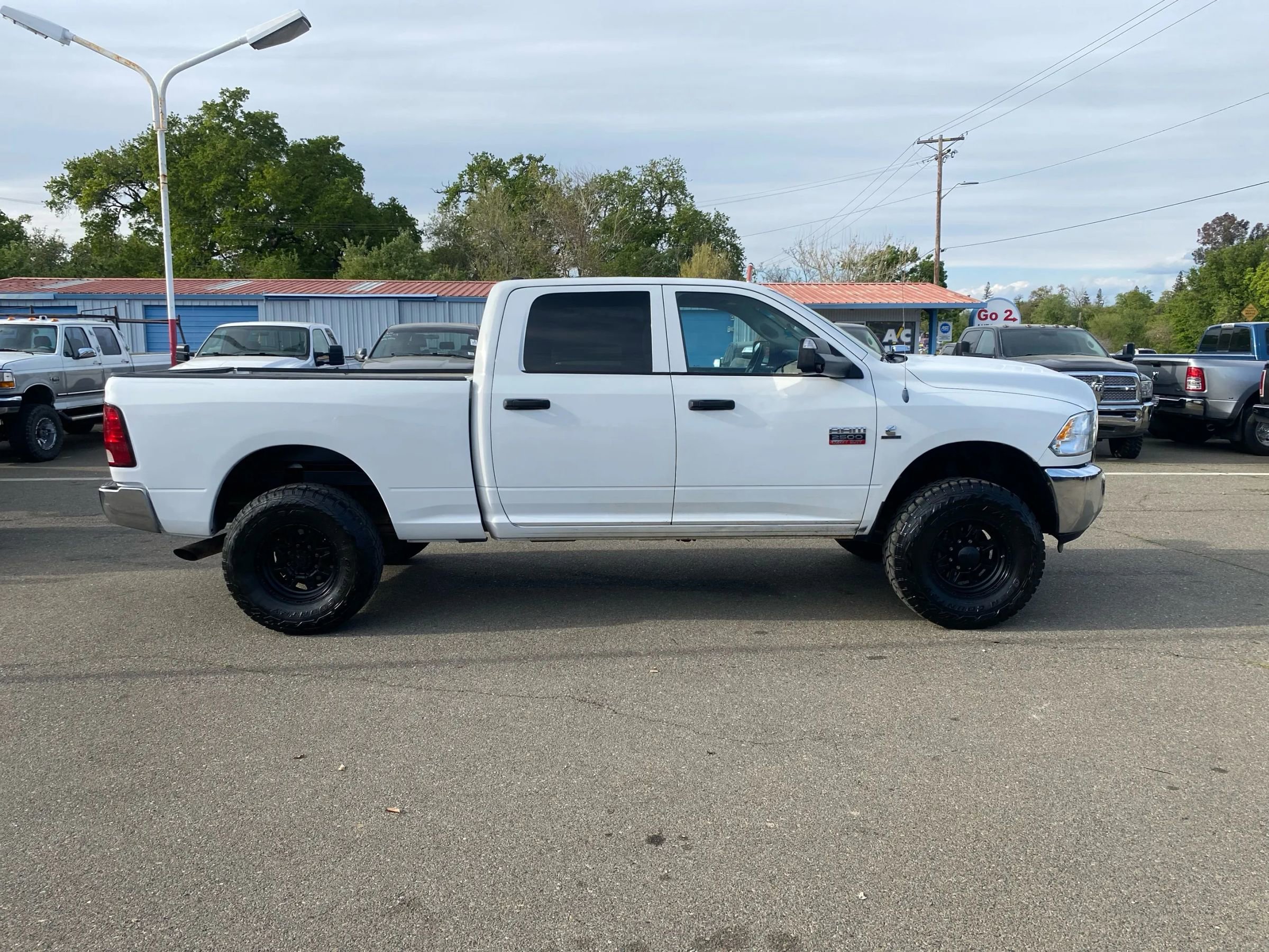 Used 2012 RAM 2500 ST w/ Chrome Appearance Group image 2