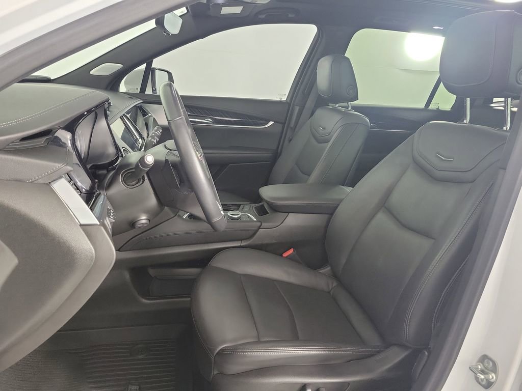 Certified 2024 Cadillac XT6 Premium Luxury w/ Technology Package image 17