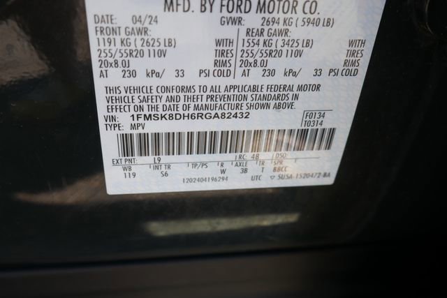 Used 2024 Ford Explorer XLT w/ Equipment Group 202A AWD/4WD image 28