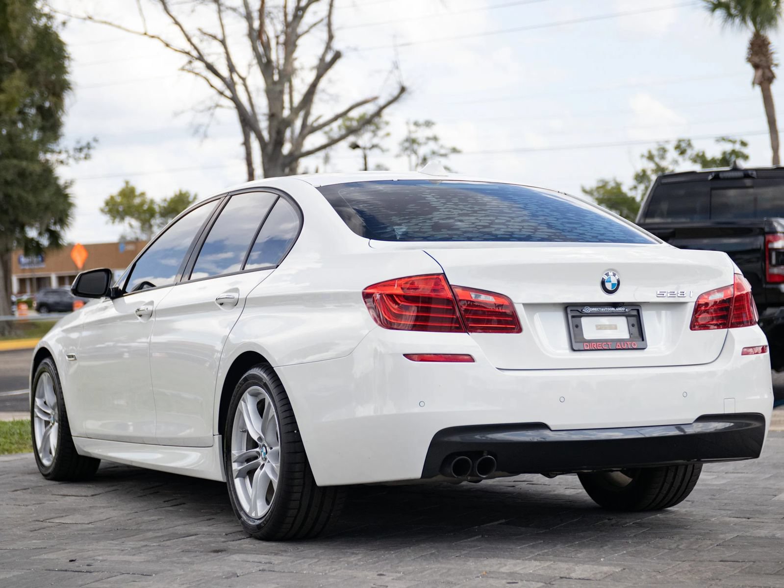 Used 2016 BMW 528i Sedan RWD image 10