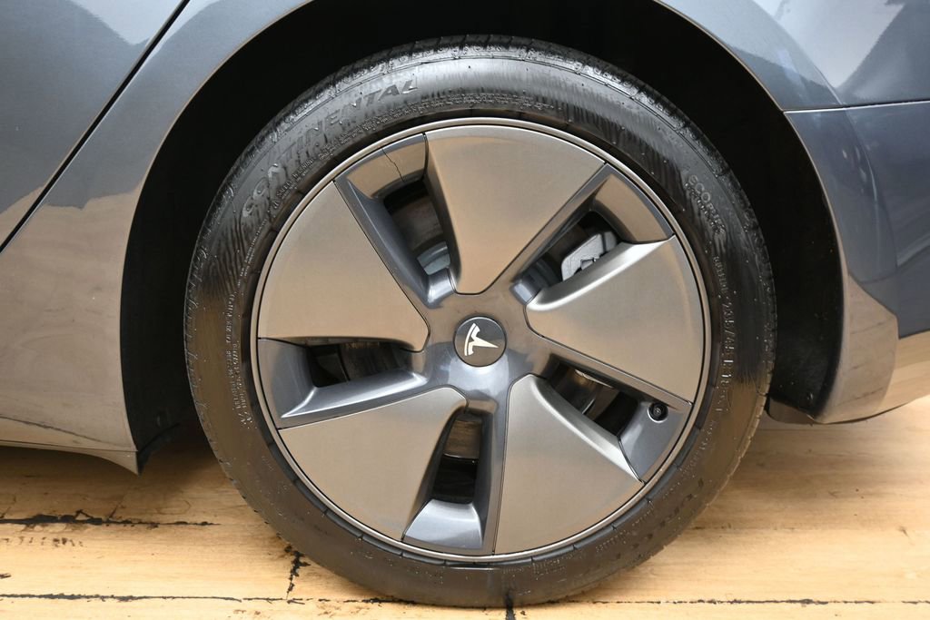 Used 2023 Tesla Model 3 Standard Range image 13