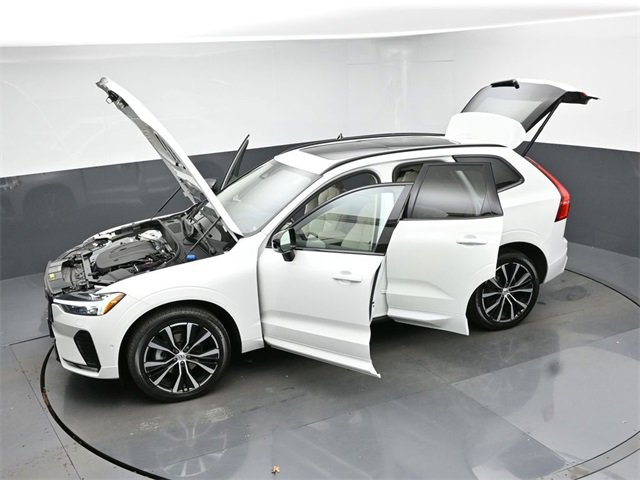 Used 2023 Volvo XC60 B5 Plus w/ Climate Package image 44