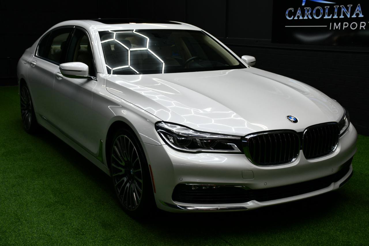 Used 2016 BMW 750i RWD image 12