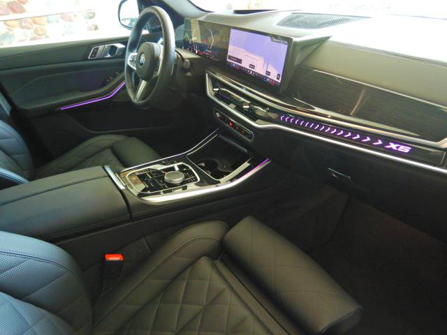 Used 2026 BMW X5 xDrive40i w/ M Sport Package AWD/4WD image 19