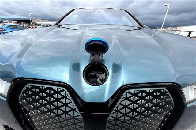 Used 2023 BMW iX xDrive50 image 9