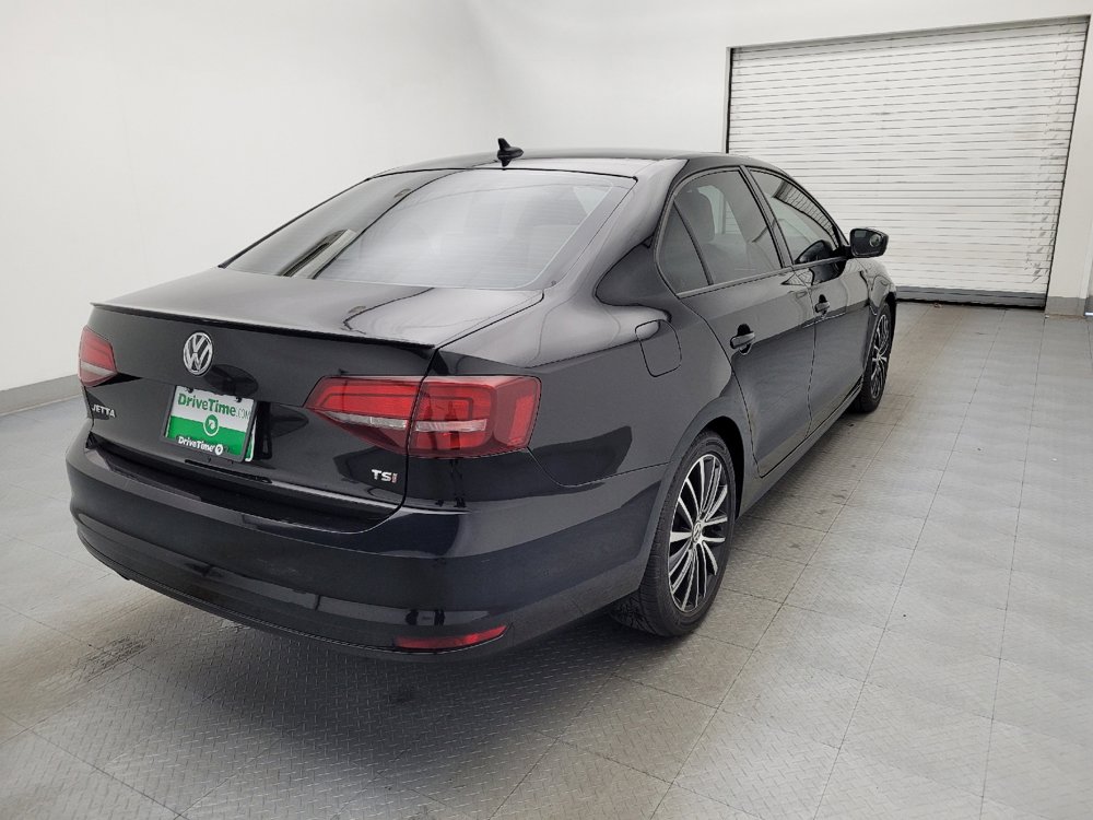 Used 2016 Volkswagen Jetta Sport w/ Lighting Package image 9