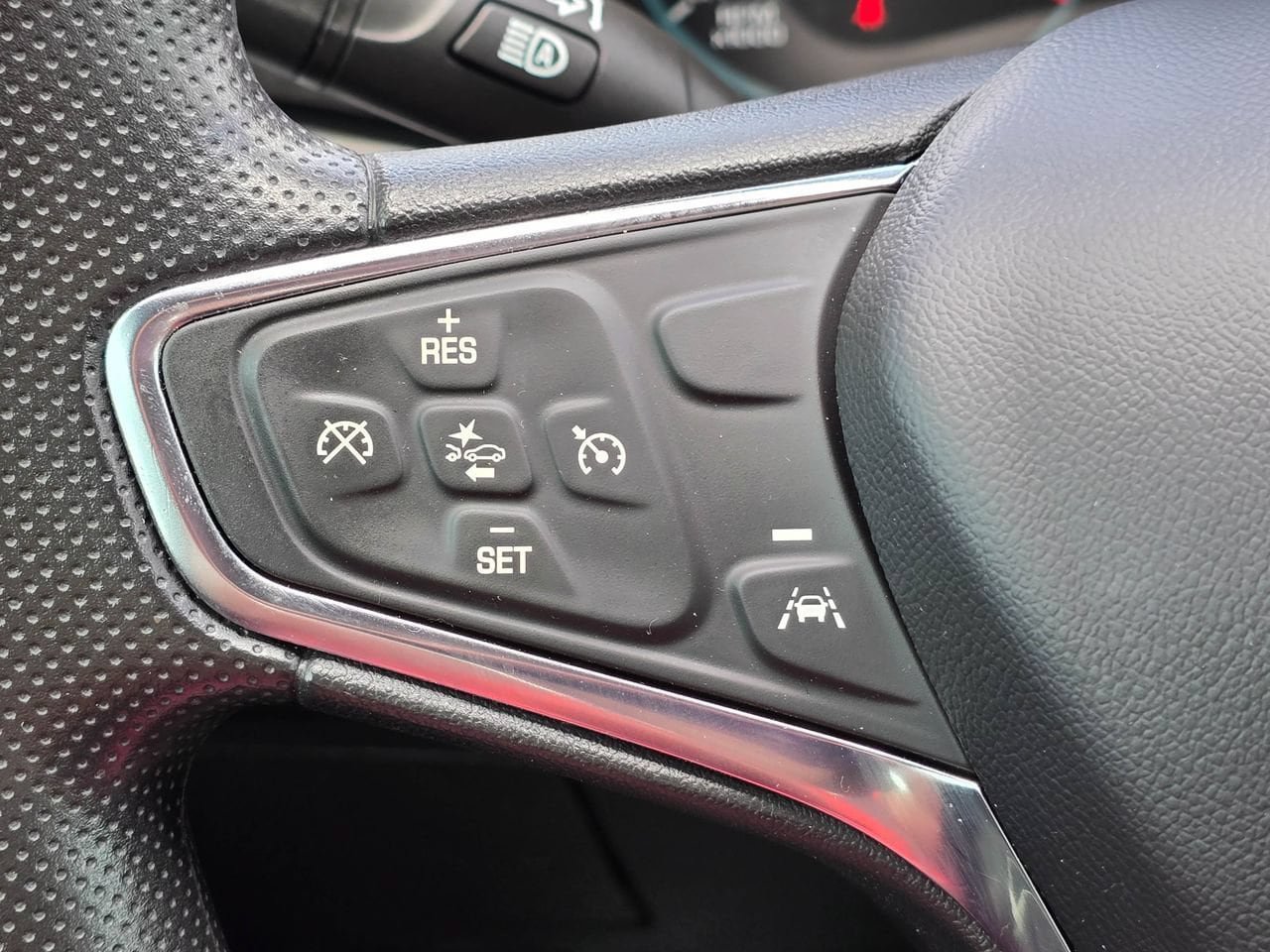 Used 2024 Chevrolet Malibu LT FWD image 18