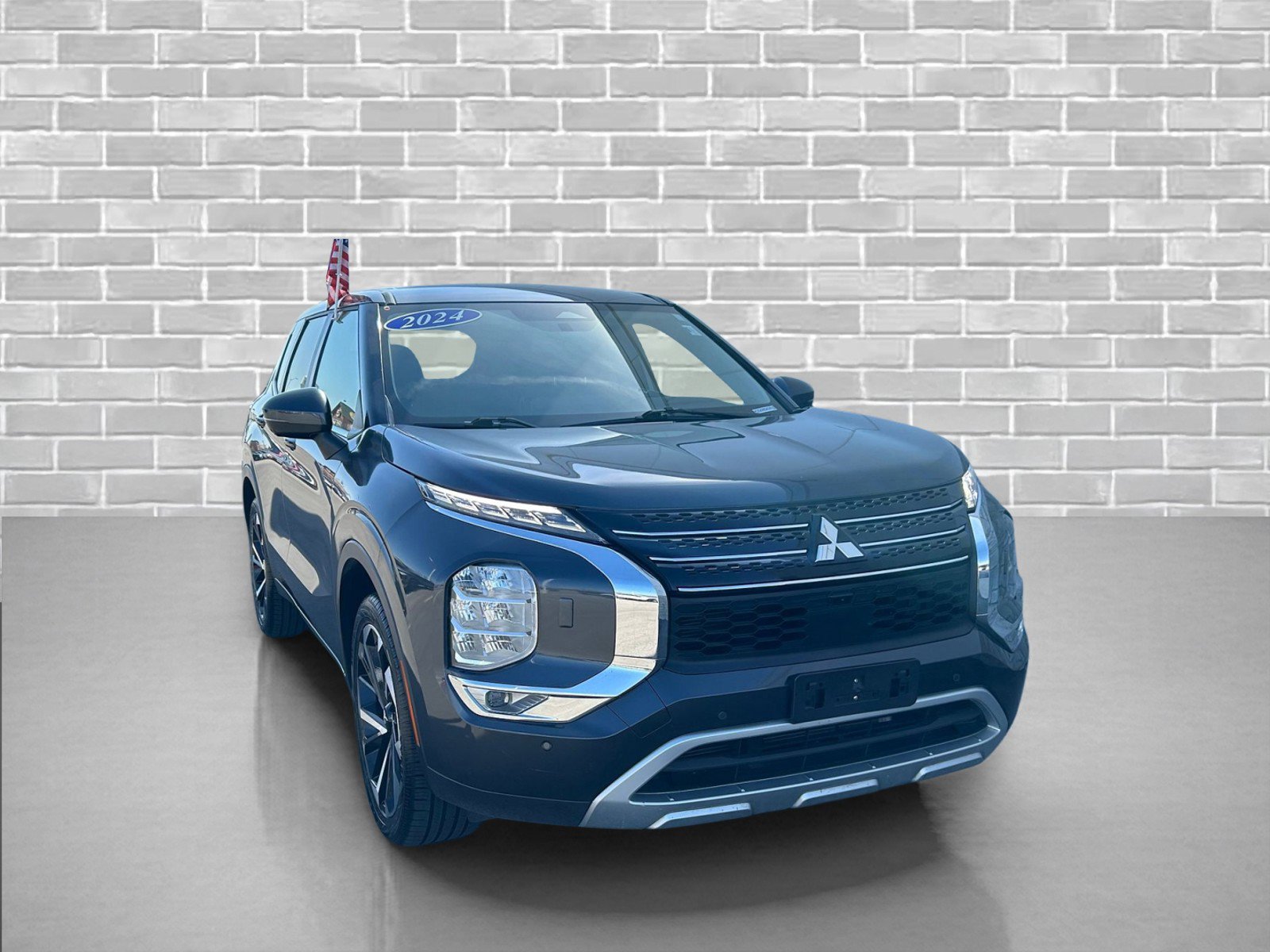 Used 2024 Mitsubishi Outlander SE image 6