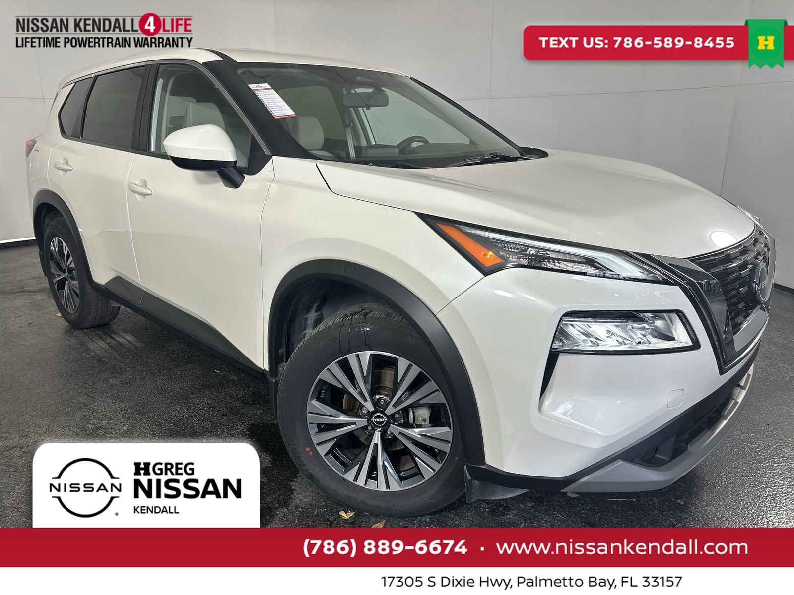 Used 2023 Nissan Rogue SV image 1