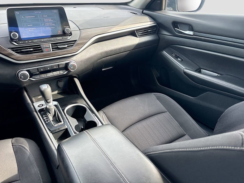 Used 2024 Nissan Altima 2.5 SV image 21