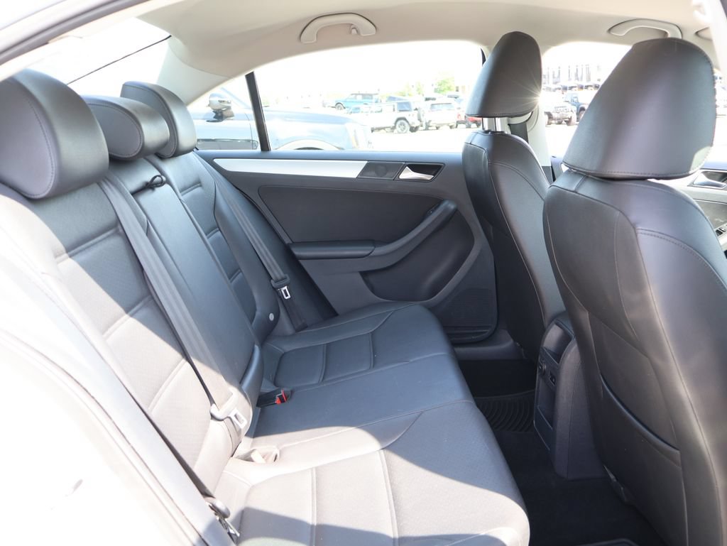 Used 2014 Volkswagen Jetta SE FWD image 11