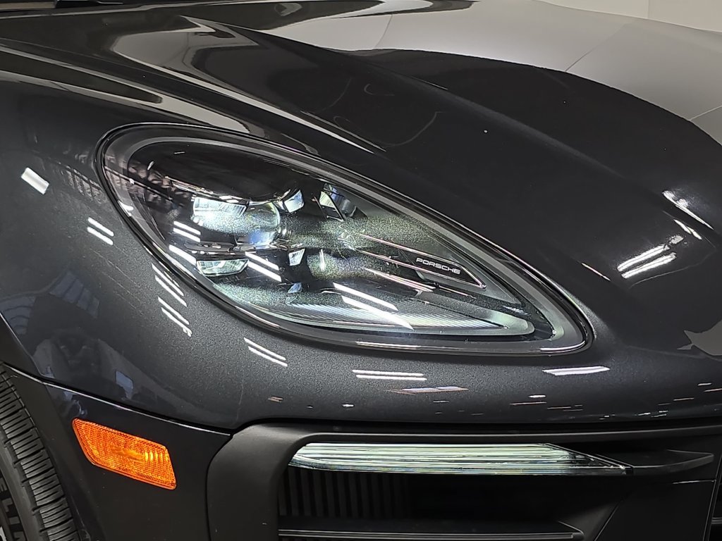 Certified 2026 Porsche Macan S AWD/4WD image 12