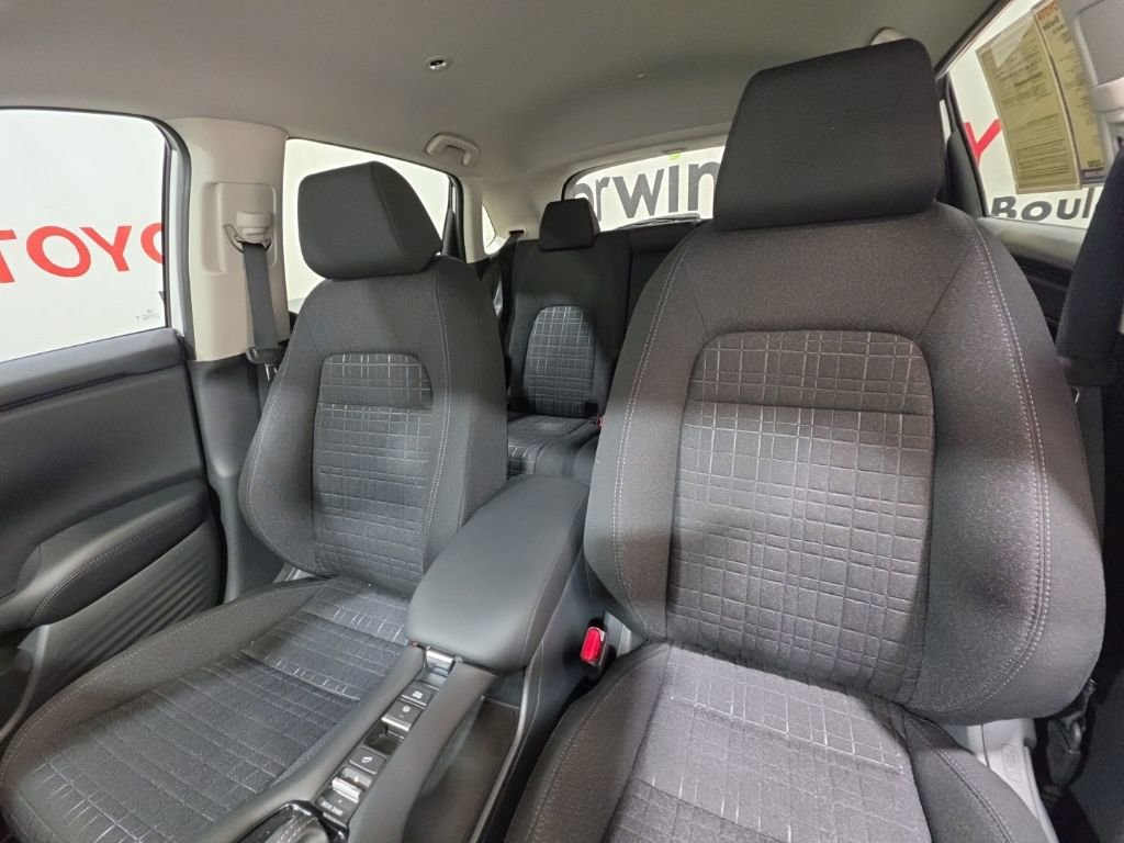 Used 2026 Honda HR-V LX image 26