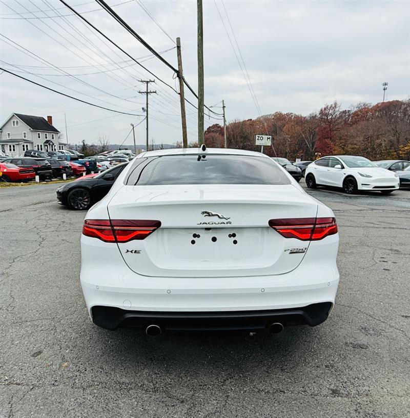 Used 2020 Jaguar XE S image 4