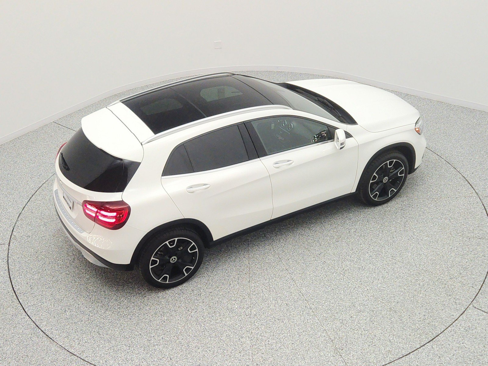 Used 2019 Mercedes-Benz GLA 250 image 27