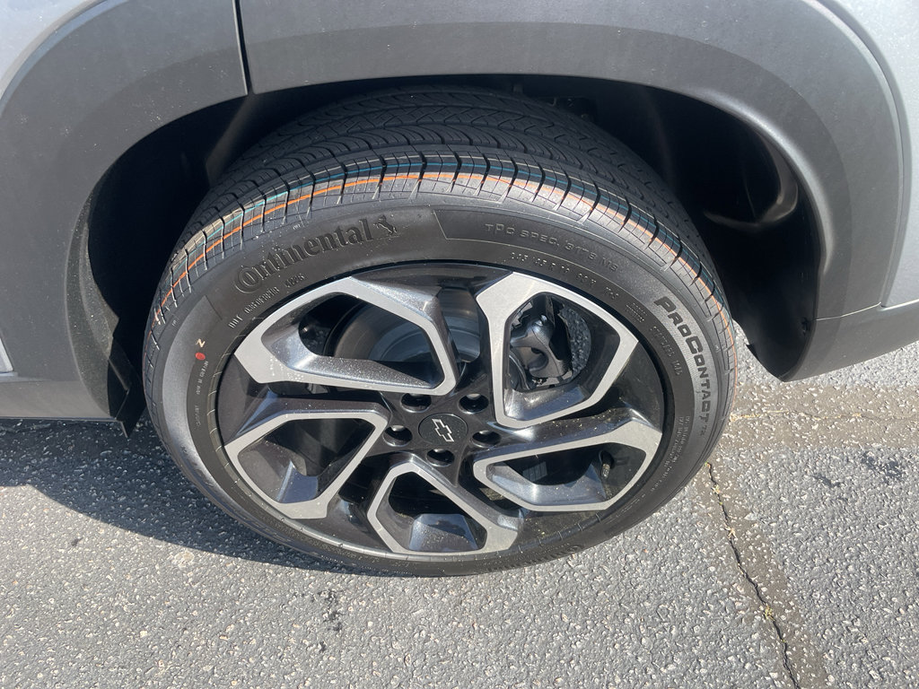 New 2026 Chevrolet Trax RS w/ Driver Confidence Package image 5