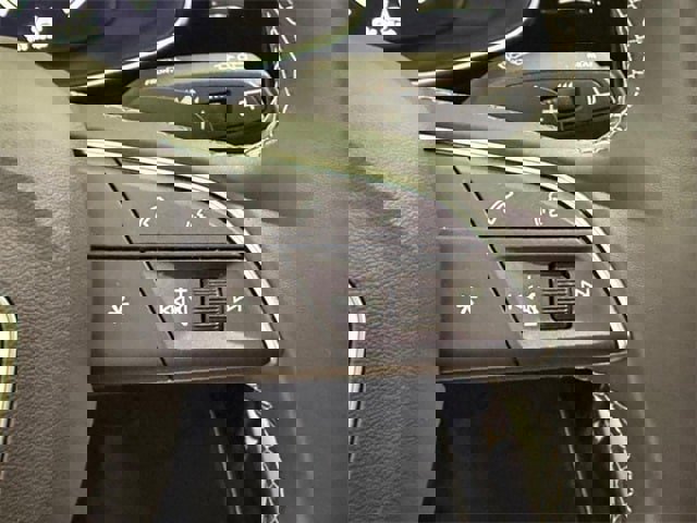 Certified 2025 Audi Q8 Premium image 17